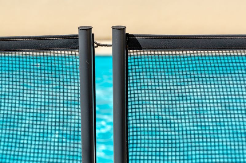 Wide Mesh Pool Fence